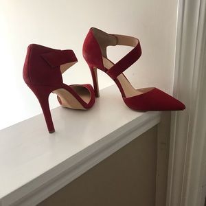 Vince Camuto Carlotte Red suede leather pumps